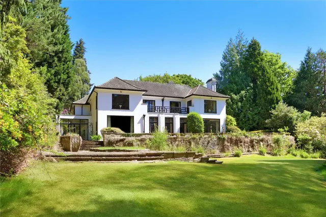 Portnall Drive, Wentworth Estate, Virginia Water, Surrey, GU25 4NN, photo 1