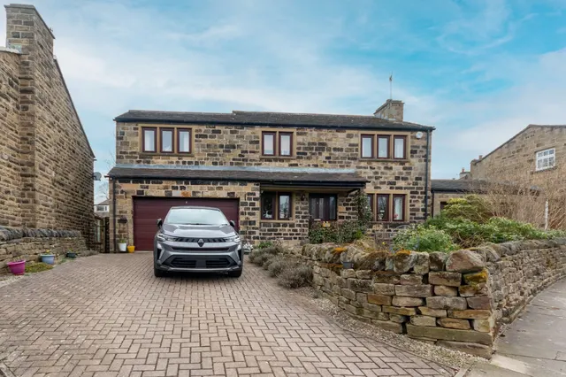 Smithy Lane, Wilsden, BD15, photo 1