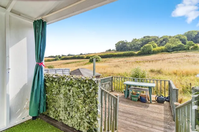 Totnes Road, Paignton, TQ4, photo 1