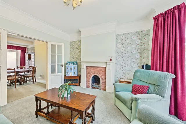 Harlestone Road, Northampton, NN5, photo 3