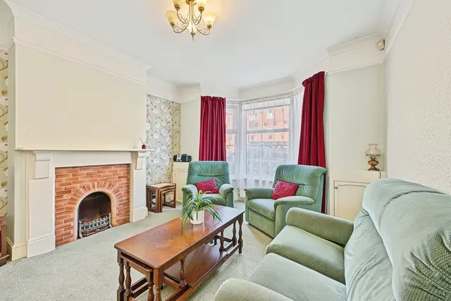 Harlestone Road, Northampton, NN5, photo 2