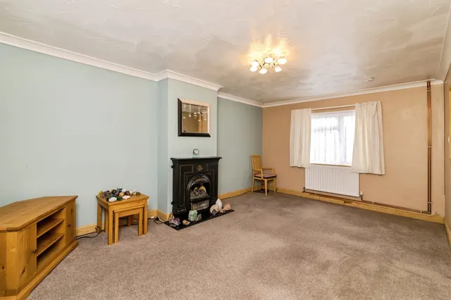 Photo 3 — Northwood Close, Lowestoft