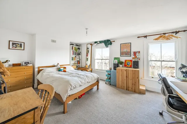 Photo 2 — Dalyell Road, Brixton, London, SW9