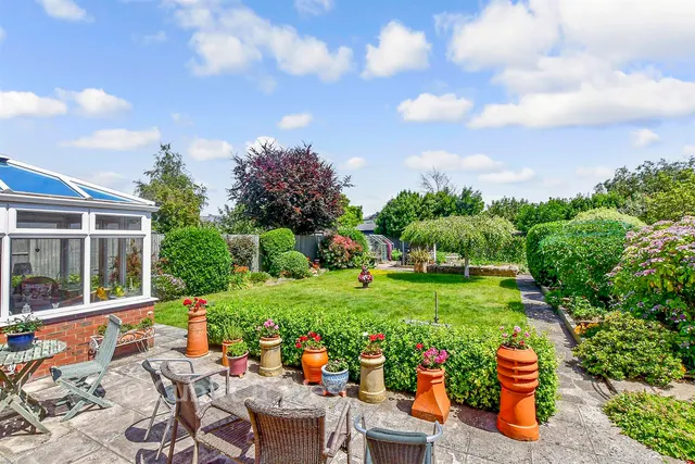 Garden Close, Hayling Island, PO11, photo 2