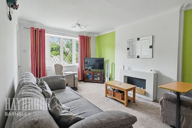 Minster Way, Monk Bretton, photo 2