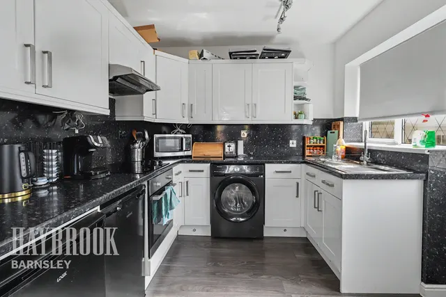 Minster Way, Monk Bretton, photo 3