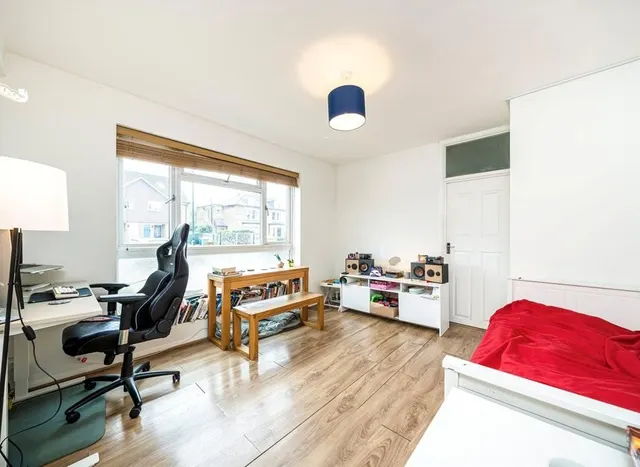 Photo 3 — Melford Road, East Dulwich, SE22