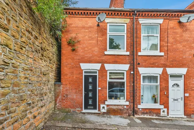 Vine Terrace, Hucknall, NG15, photo 1