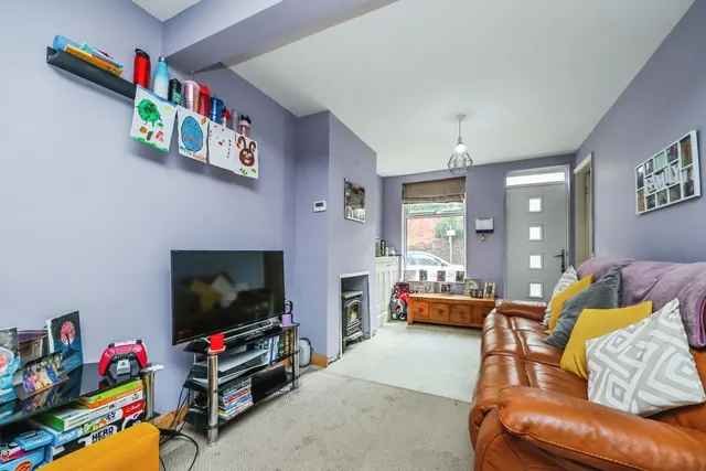 Vine Terrace, Hucknall, NG15, photo 2