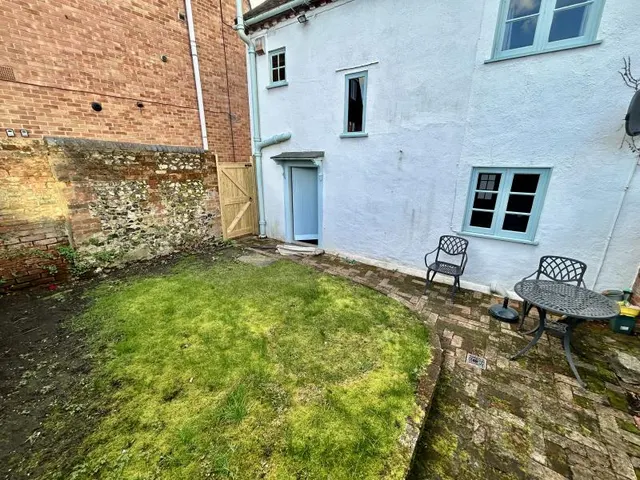 Bury Street, Guildford, GU2, photo 2