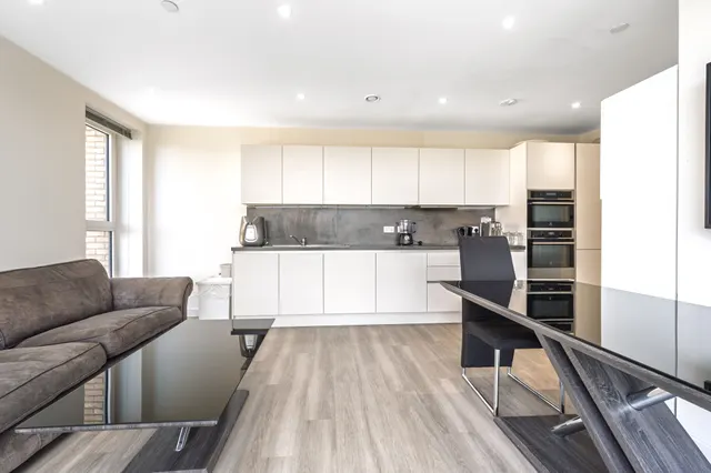 Photo 3 — Flat 22, Hawfinch House, 1 Moorhen Drive, London