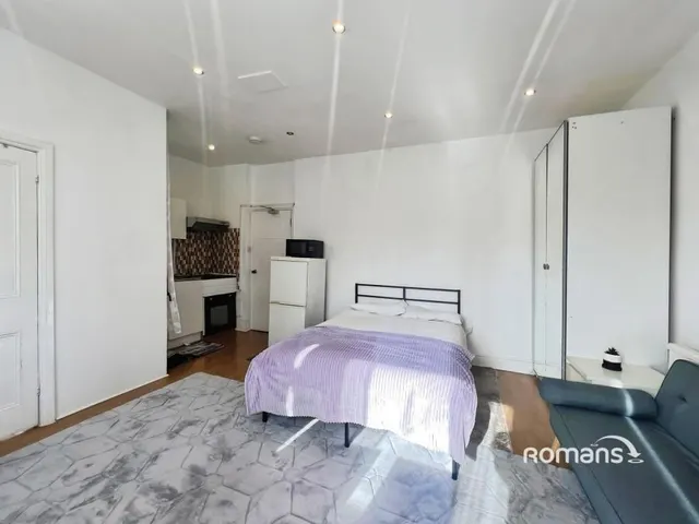 London Road, High Wycombe, HP11, photo 2