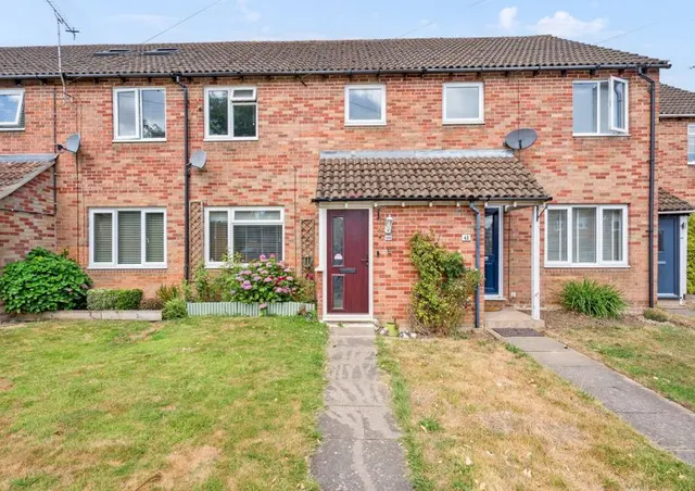 Churchill Drive, Marlow SL7 1TW, photo 1