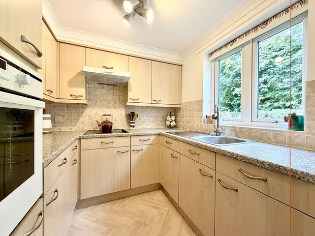 Oxford Road, Calne, photo 2