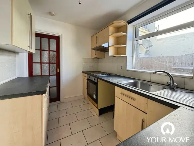 Connaught Road, Chatham, Kent, ME4, photo 1