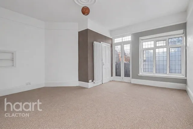 Beaconsfield Road, Clacton-On-Sea, CO15, photo 2
