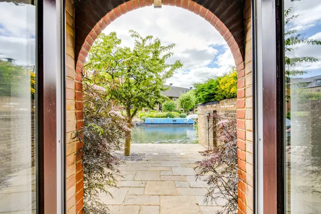 Photo 2 — Albany Mews, Ware, SG12 7AL