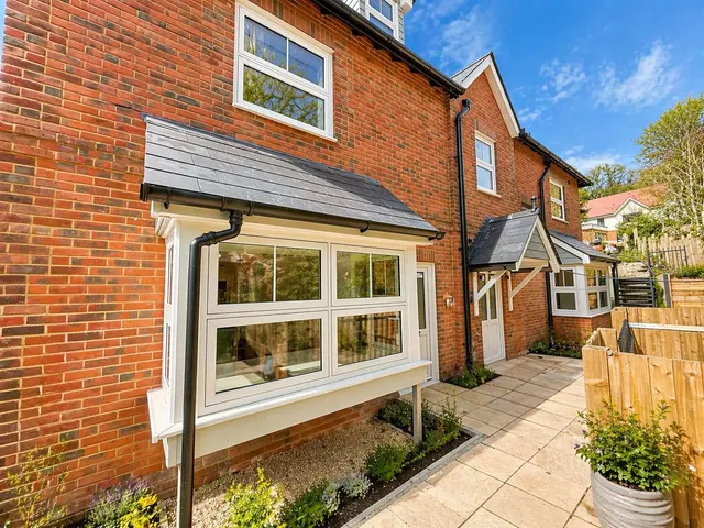 Station Road, Pulborough, RH20, photo 1