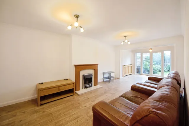 Clyde Court, Gosport, PO12, photo 2