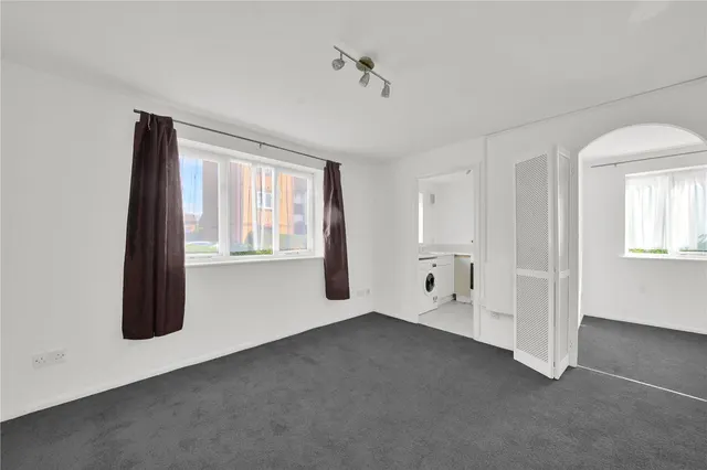 flat, Alan Hocken Way, West Ham, E15