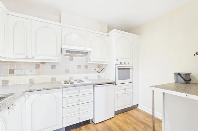 Park Lane, Tilehurst, RG31, photo 2