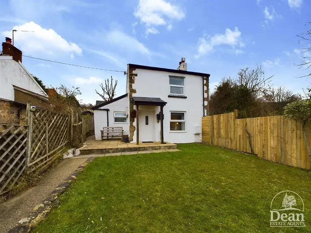 Peacock Lane, Cinderford, GL14, photo 1
