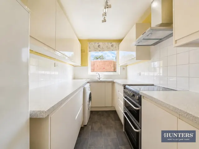 Upton Dene, Sutton, SM2, photo 1