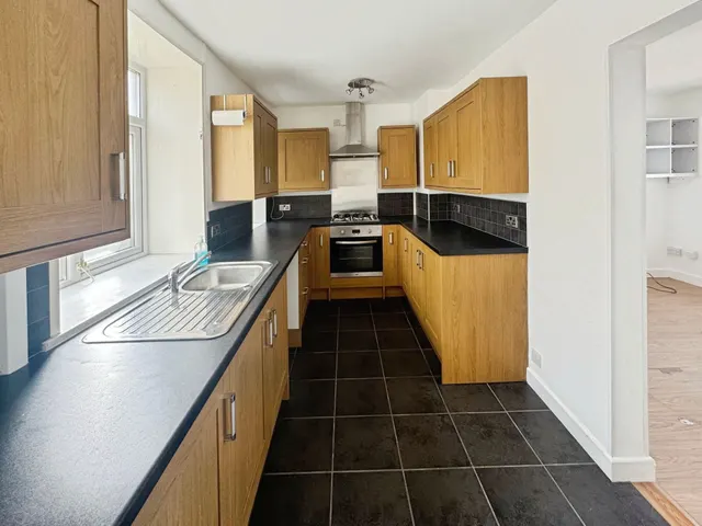 Heol Y Tyla, Port Talbot, SA13, photo 2
