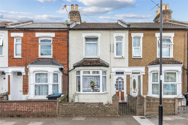 South Road, London, N9, photo 1
