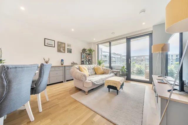 Hawthorne Crescent, SE10, photo 1