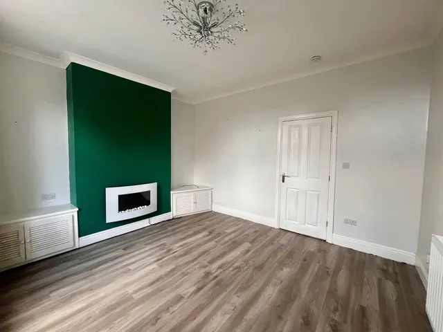Immingham Grove, Staveley, S43, photo 3