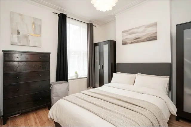 Photo 3 — Furley Road, London
