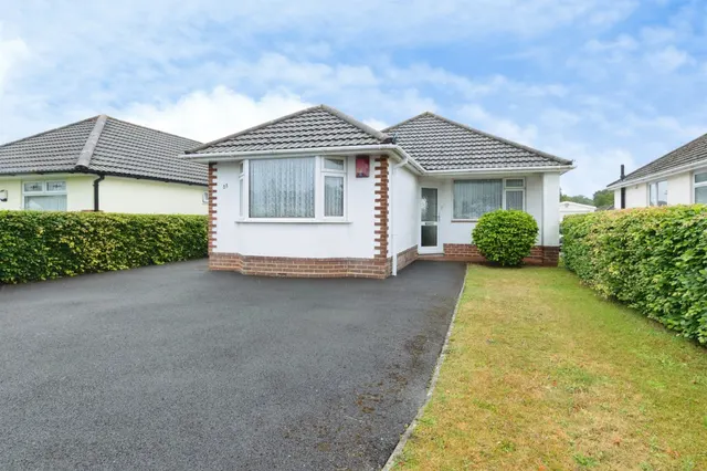 Venning Avenue, Bournemouth, BH11, photo 3