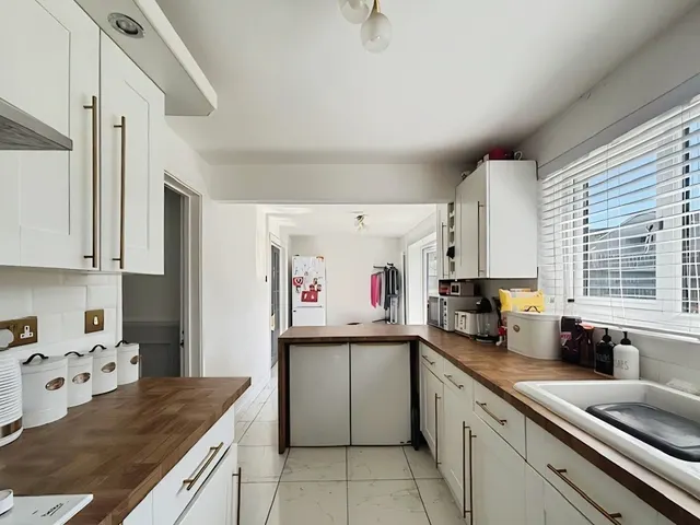 Photo 3 — Woodland Road, Crynant, Neath, Neath Port Talbot, SA10 8RH, GB