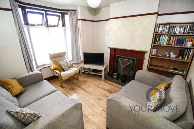 Photo 2 — Willow Road, Bedford, Bedfordshire, MK42