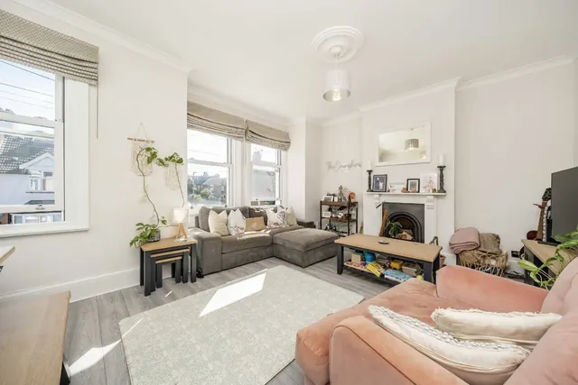 Tranmere Road, SW18, photo 2