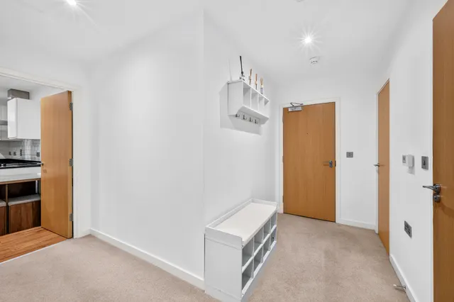 Milner Road, London, SW19, photo 2