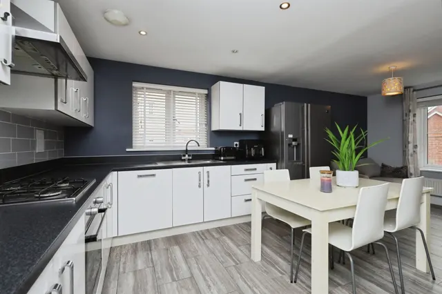 Berkley Avenue, Hailsham, BN27, photo 3