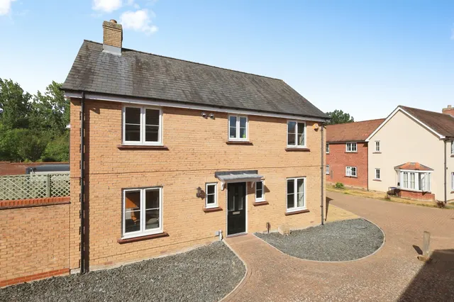 Berkley Avenue, Hailsham, BN27, photo 1