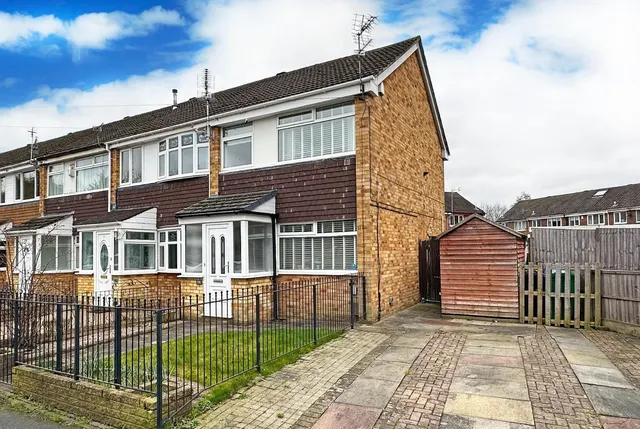 Shady Lane, Baguley, Manchester M23 9NA, photo 1
