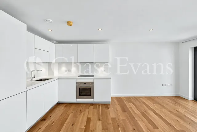 Photo 2 — Mostyn Building, Oval Quarter, 18 Bramah Road, Oval, London, SW9