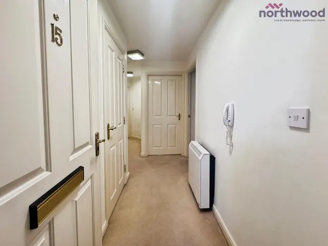 Ashdown House, Chandlers Ford, SO53, photo 2
