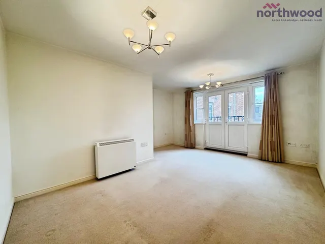 Ashdown House, Chandlers Ford, SO53, photo 3