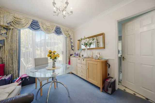 Photo 3 — 9 Dahlia Close, Cheshunt, Waltham Cross, Hertfordshire, EN7 6NR