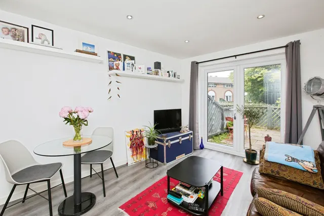 Wellington Crescent, Derby, DE1, photo 2