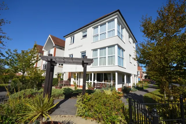 Avenue Road, Lymington, SO41, photo 1