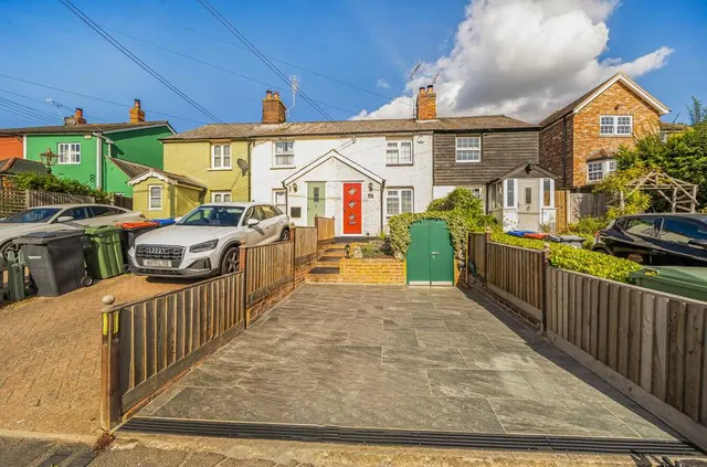 Colchester Road, White Colne, CO6, photo 1