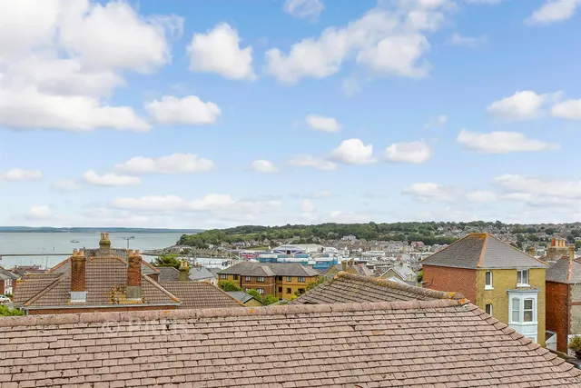 Mill Hill Road, Cowes, PO31, photo 2