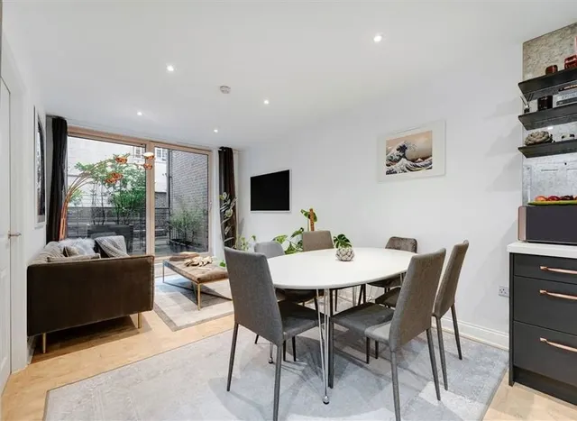 Marsham Street, Westminster, SW1P, photo 1