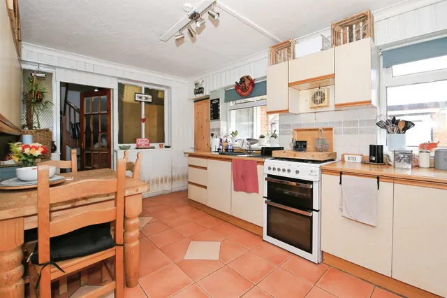 Cemetery Road, Peterborough, PE7, photo 2